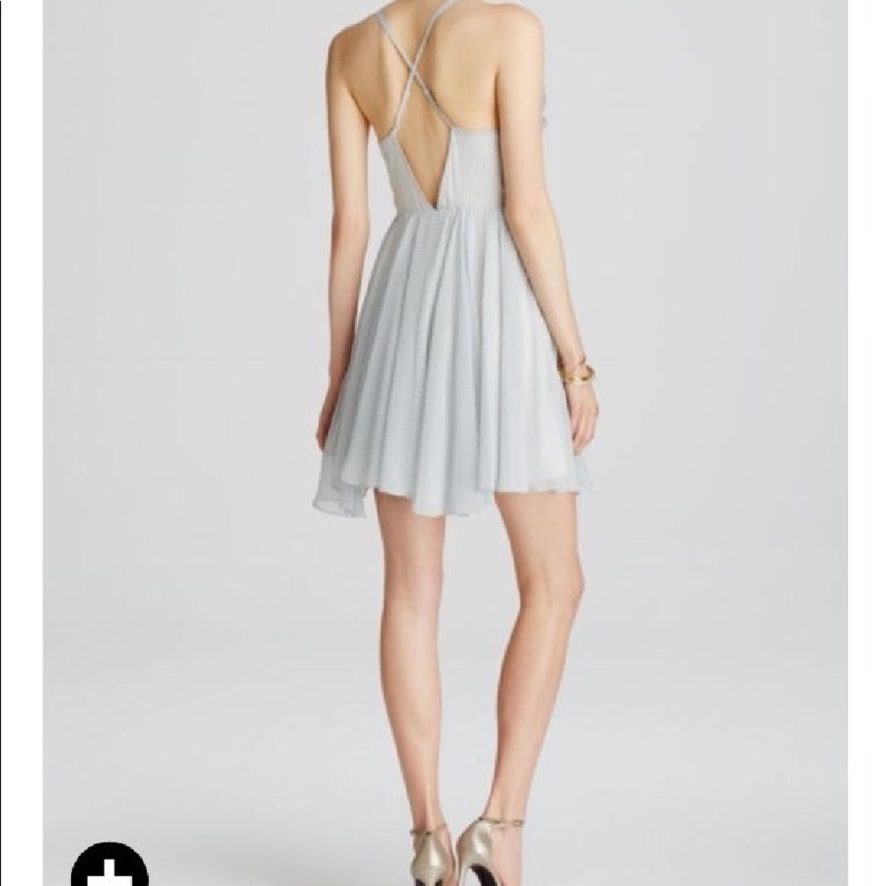 GUESS Striped Dress w front ruffle - Picture 2 of 4